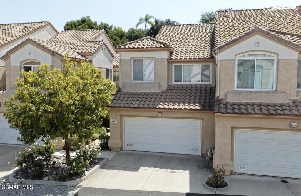 Property Photo:  530 Sonata Way C  CA 93065 