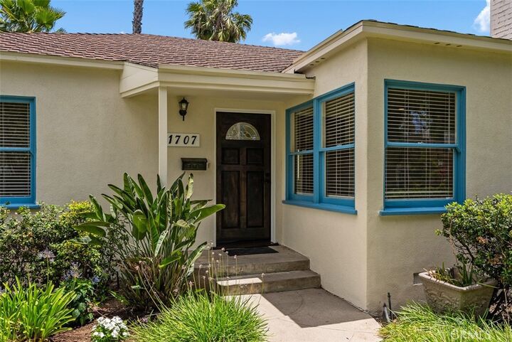 Property Photo:  1707 N Olive Street  CA 92706 
