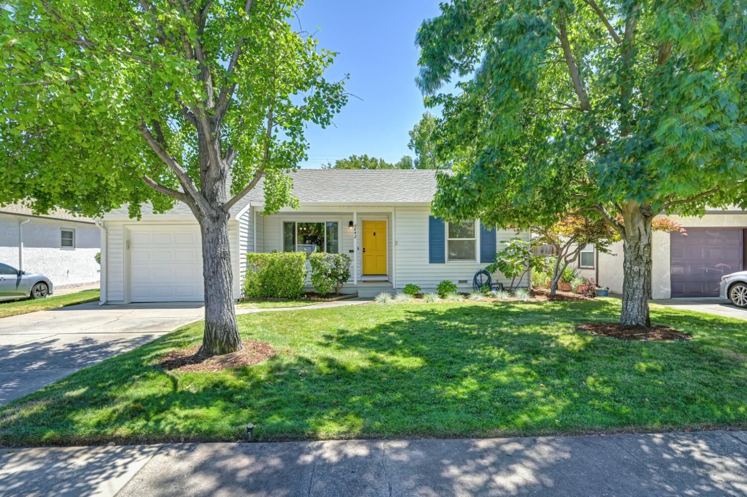 Property Photo:  5842 13th Avenue  CA 95820 