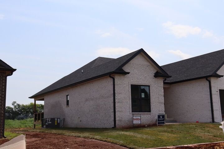 Property Photo:  221 Harvest Moon Dr  TN 37043 