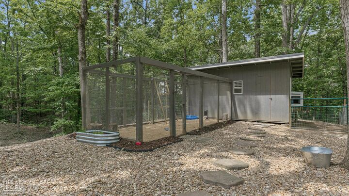 Property Photo: 121 County Road 465 AR 72404