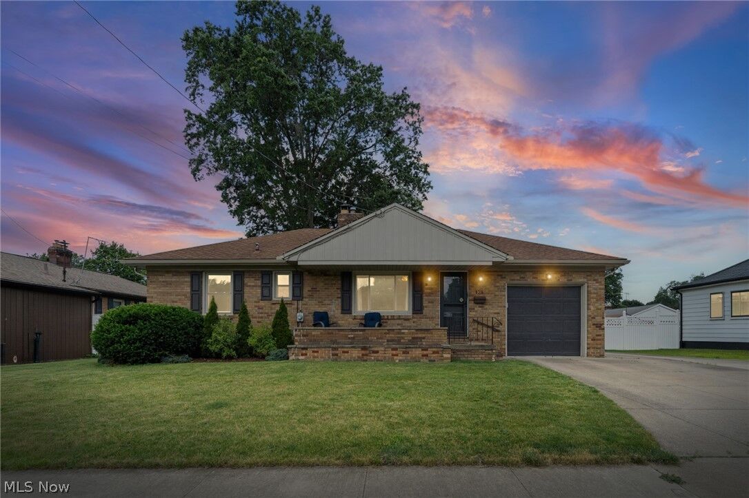 Property Photo:  302 Homewood Avenue  OH 44312 