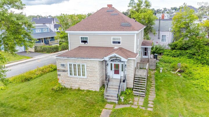 324 York Street — photo 1