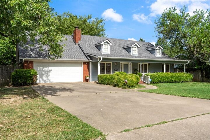 Property Photo:  1300 Jennifer Street  AR 72762 