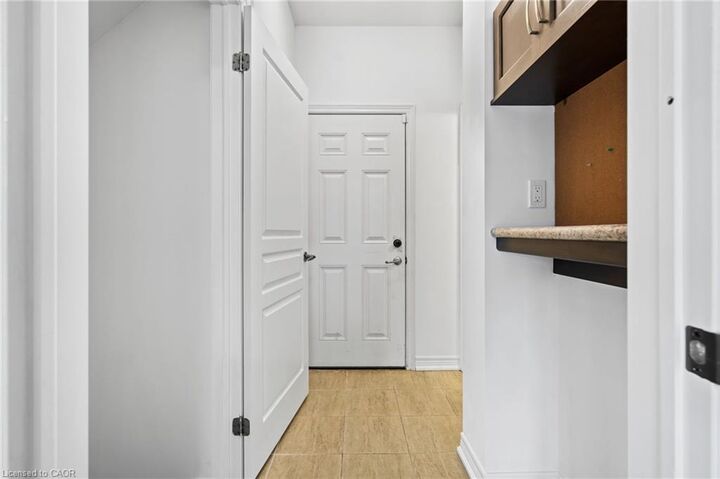 Property Photo:  6087 Eaglewood Drive Lower  ON L2G 0A7 