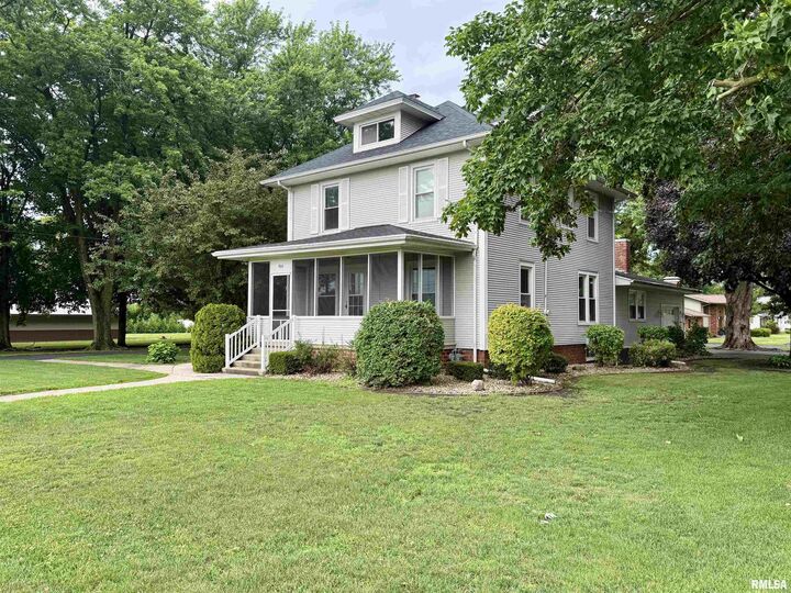 Property Photo:  900 S Broad Street  IL 61448 