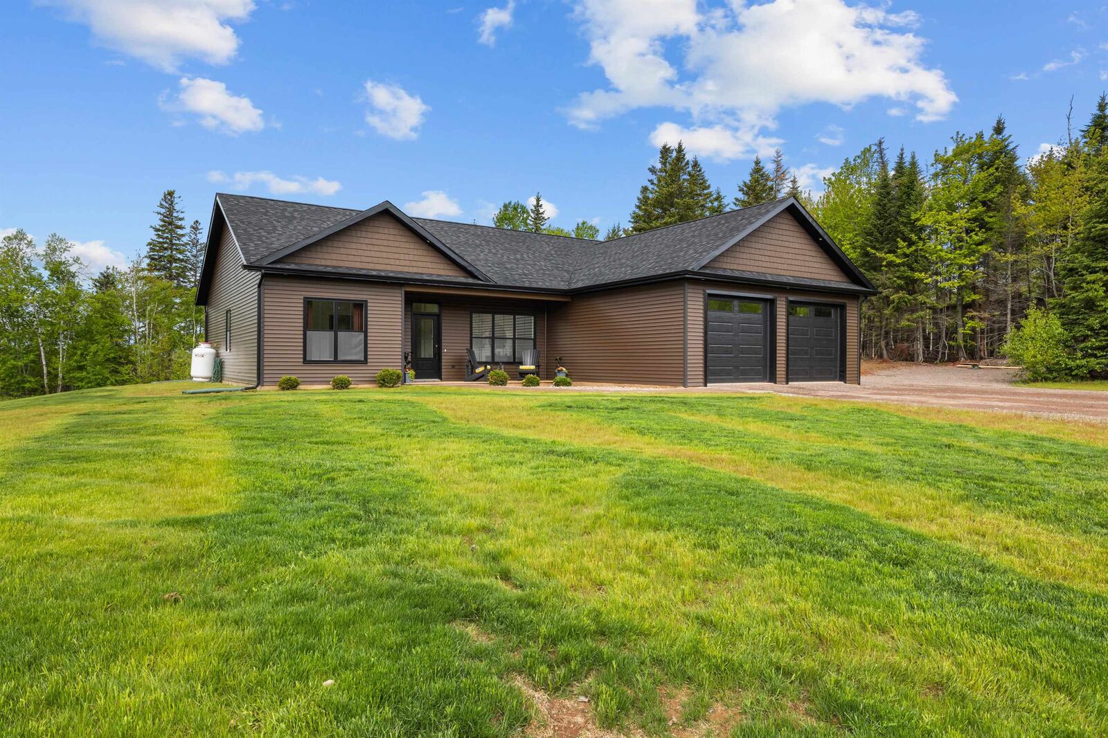Property Photo:  225 Shady Acres Drive  PE C1E 2N8 