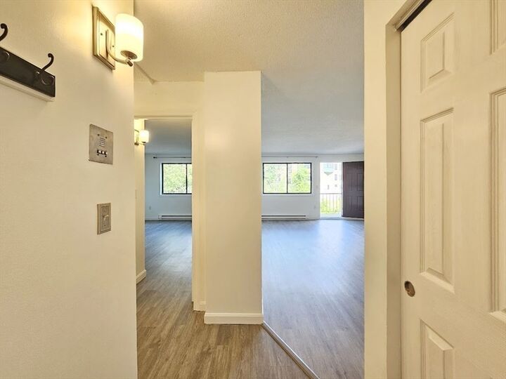 Property Photo: 10 Rutledge 3G MA 01604