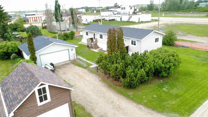 Property Photo: 5016 49 Street AB T0B 2V0