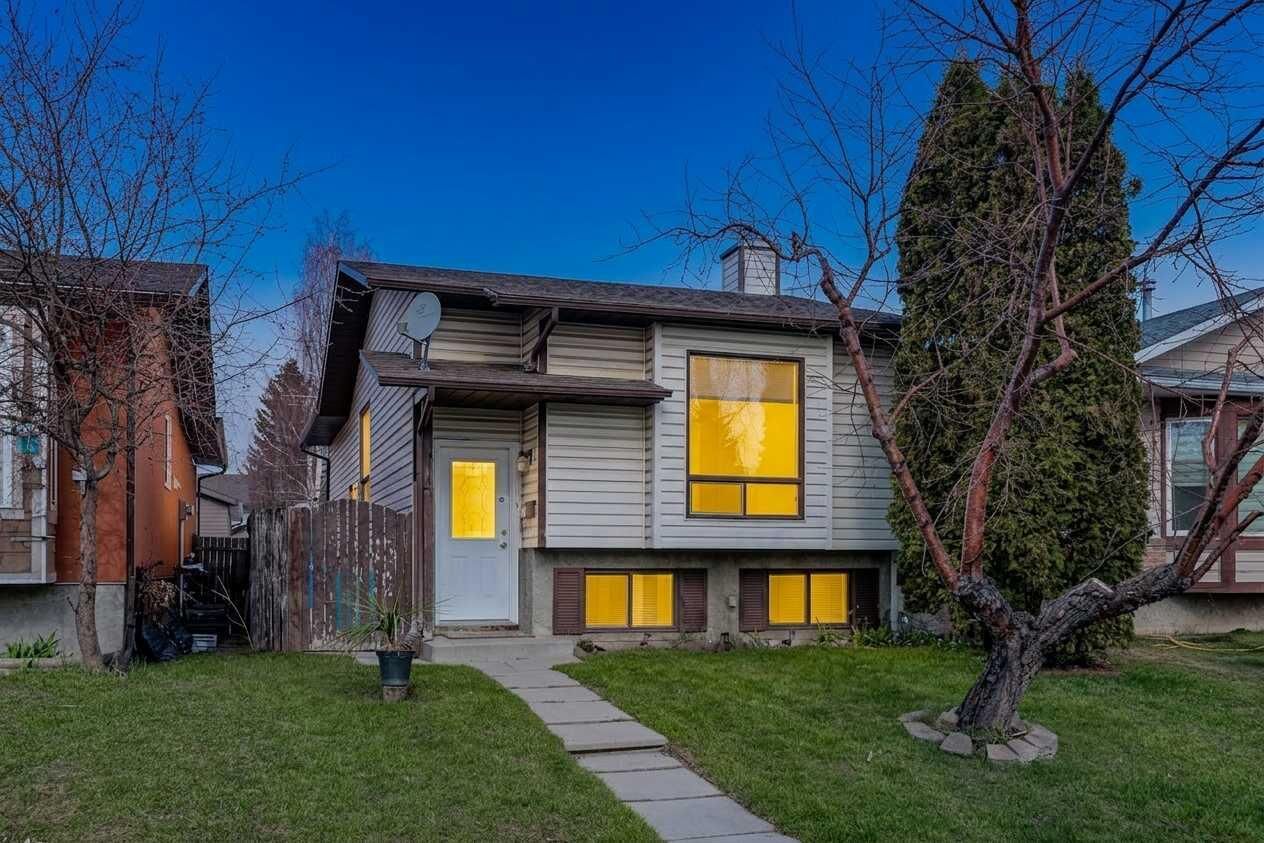 Property Photo: 13 Taraglen Road NE AB T3J 2N7