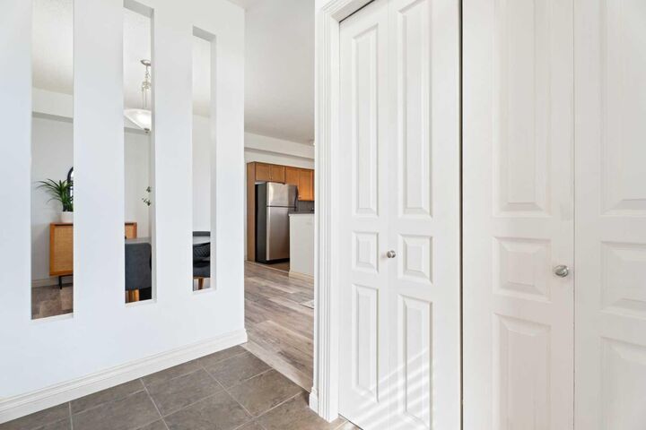 Property Photo: 153 Rockyledge View NW 4 AB T3G 5Y5