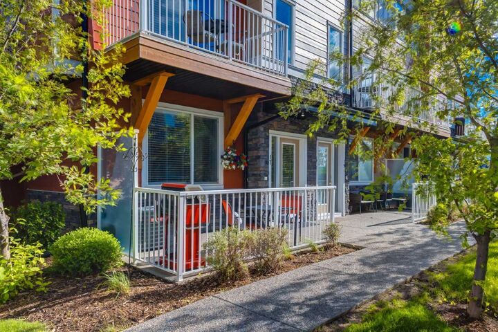 Property Photo: 111 Rainbow Falls Gate 17 AB T1X 0Z4