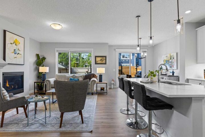 Property Photo:  288 Sundown View  AB T4C 2R2 