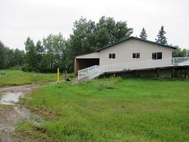 Property Photo: 765010A Range Road 30 AB T0H 3P0