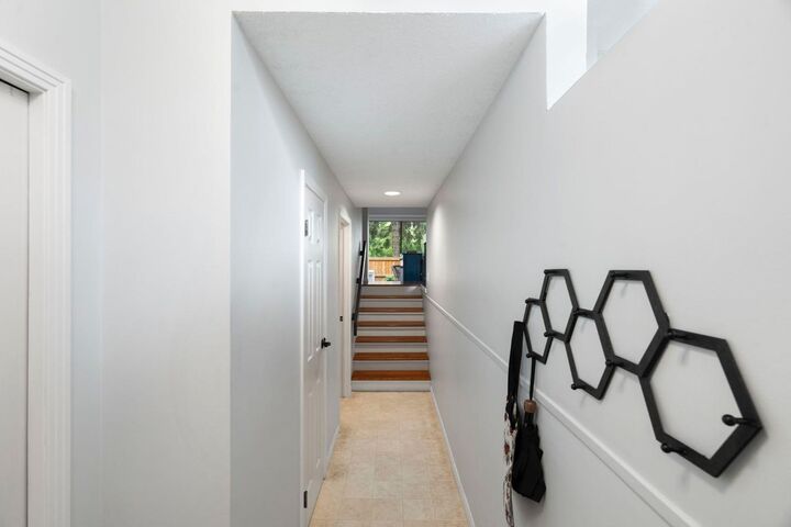 Property Photo:  3302 50 Street NW 11  AB T3A 2C6 