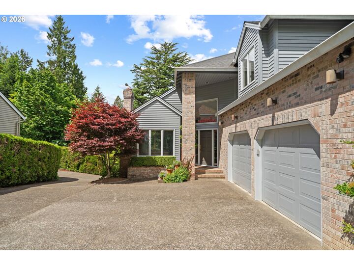 Property Photo: 2902 NW Shenandoah Ter OR 97210