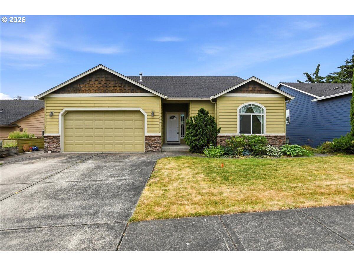 Property Photo: 7209 NE 65th St WA 98662