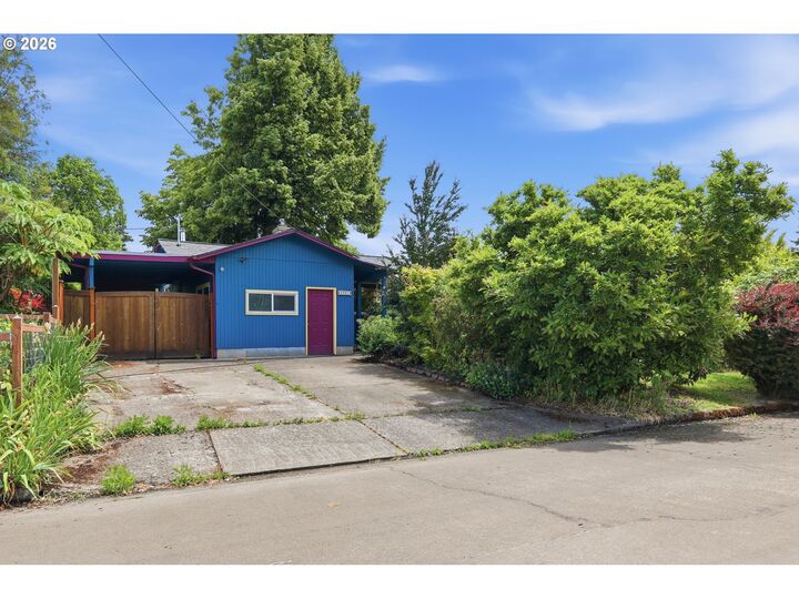 Property Photo: 3987 Andover St OR 97404