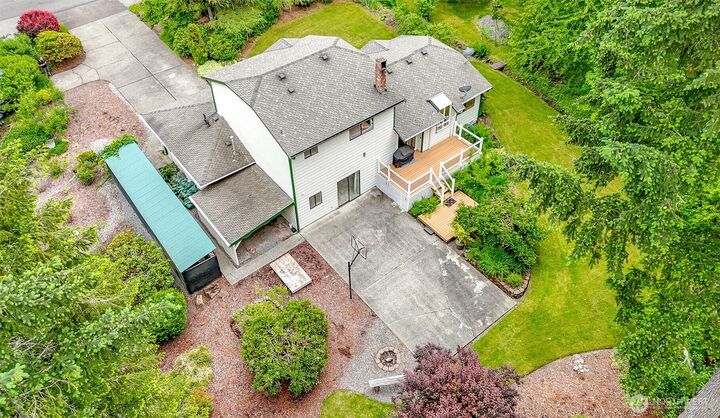 Property Photo: 27813 187th Avenue SE WA 98042