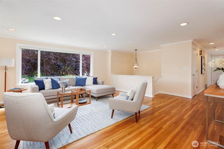 Property Photo:  14101  Phinney Avenue N  WA 98133 