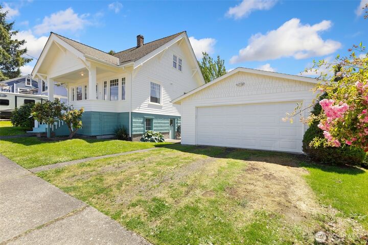 Property Photo:  2013 SW Dakota Street  WA 98106 