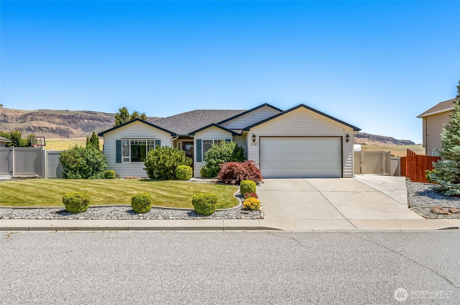 Property Photo:  2387  Combine Street  WA 98802 