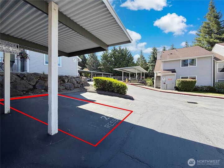 Property Photo:  1626  Grant Avenue S E101  WA 98055 