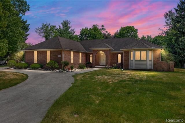 Property Photo:  30531 Pembroke Street  MI 48152 