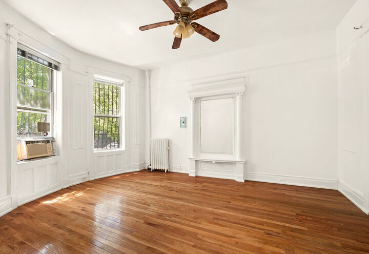 Property Photo:  567 Lexington Avenue  NY 11221 