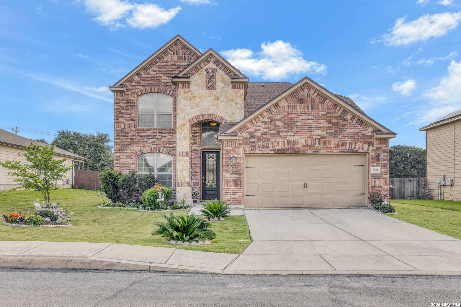 Property Photo: 2606 Wolf Moon TX 78109