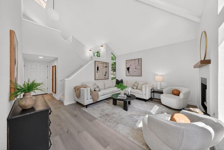 Property Photo: 2080 Marich Way 15 CA 94040