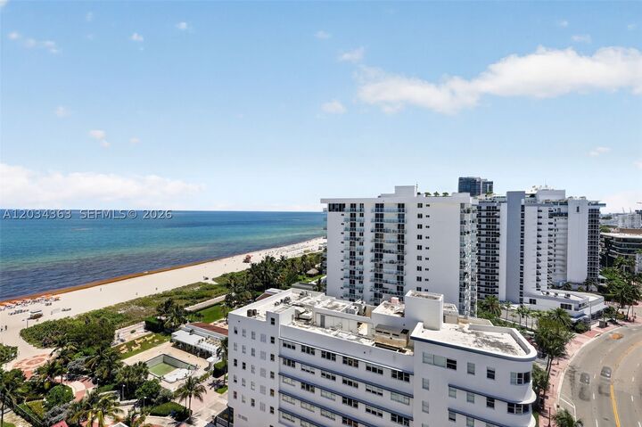 Property Photo: 2555 Collins Ave 1812 FL 33140