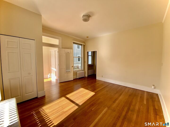 Property Photo:  239 Edwards Street 1B  CT 06511 