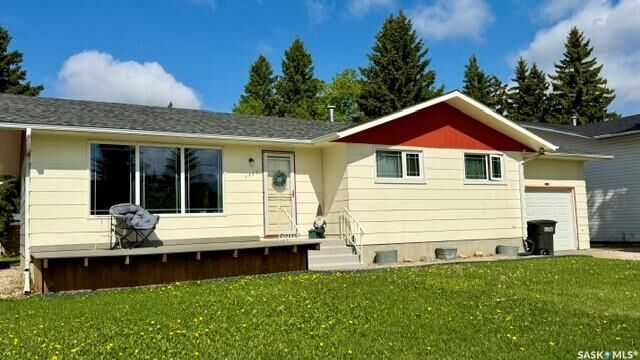 Property Photo:  1117 10th Street  SK S0K 2A0 