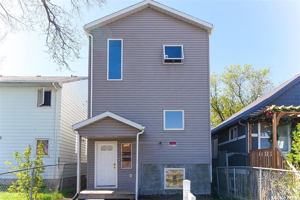 Property Photo: 1352 Angus Street SK S4T 1Y8