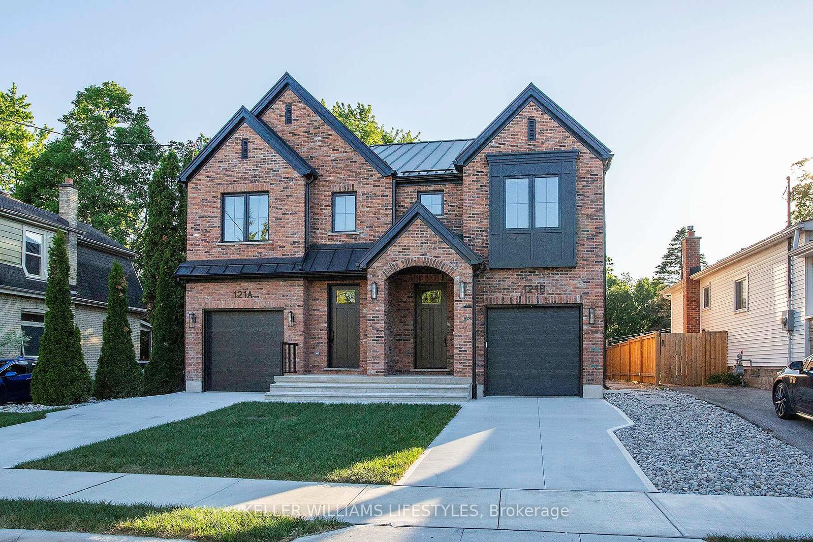 Property Photo: 121 Cathcart Street ON N6C 3M2