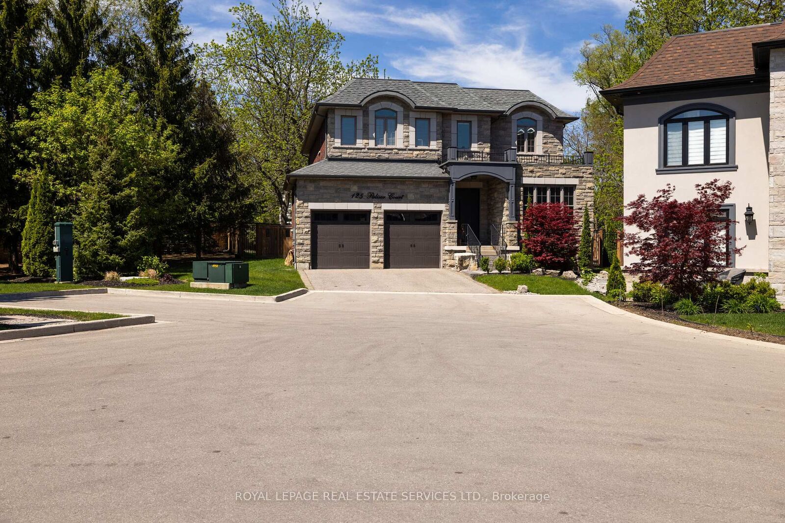 Property Photo: 125 Paliser Court ON L6K 2H1