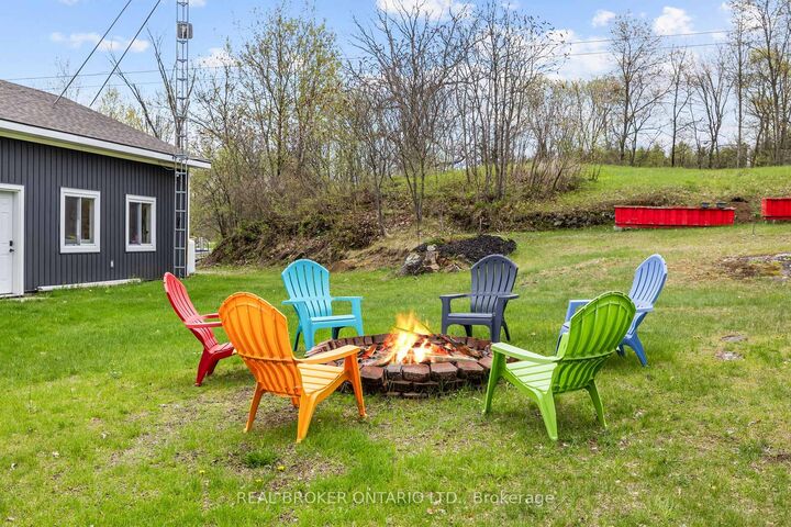 Property Photo: 462 Anglican Church Road ON K7H 3C6