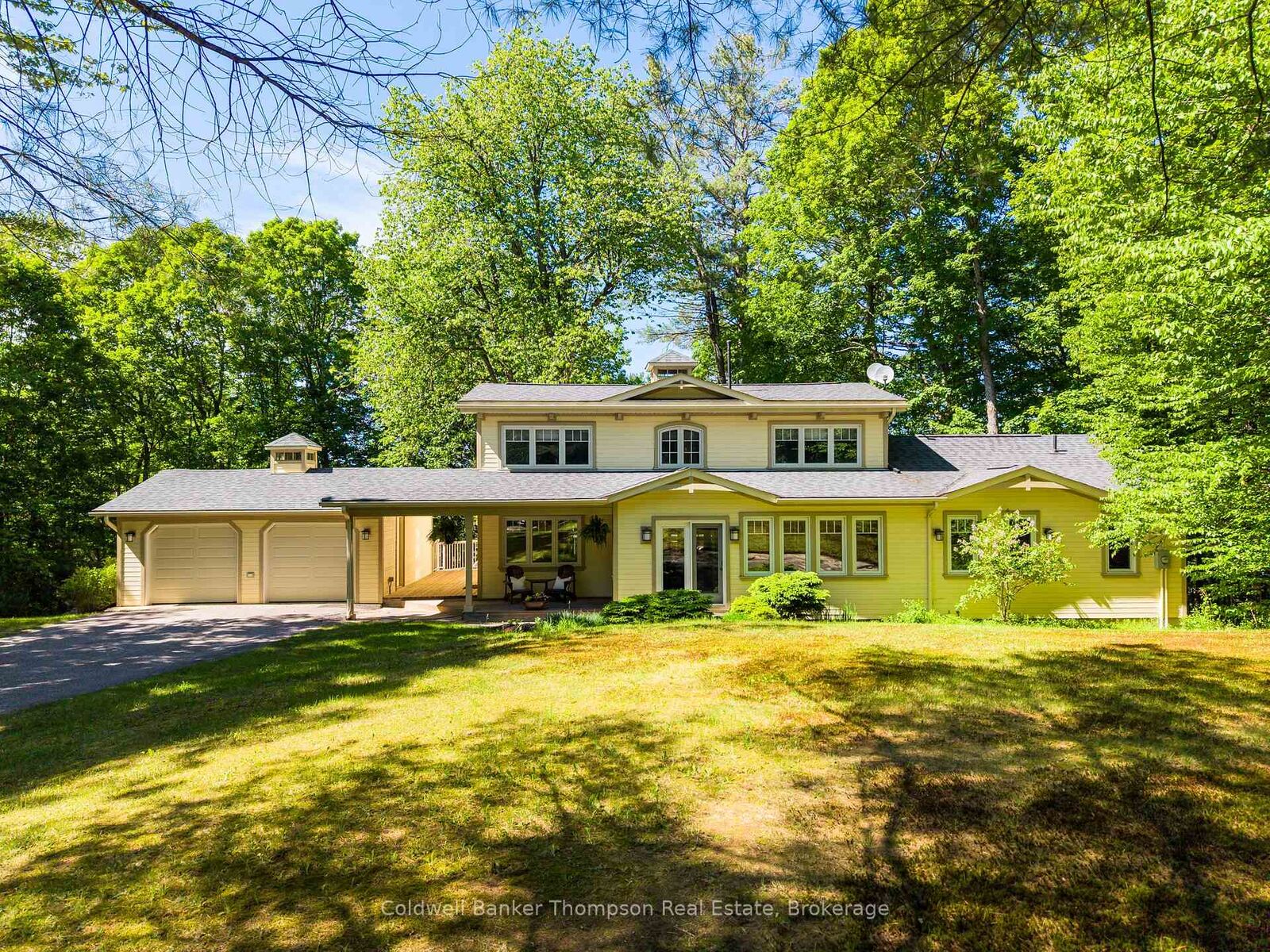 Photo de la propriété: 312 Swallowdale Road ON P1H 0A5