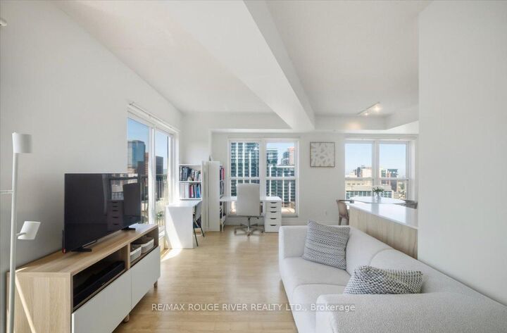 Property Photo: 135 James Street S 1401 ON L8P 2Z6