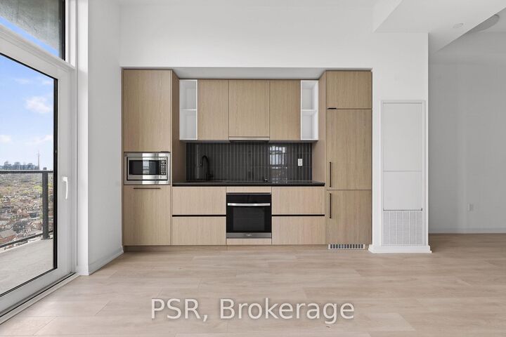 Property Photo: 10 Graphophone Grove 1809 ON M6H 0E5