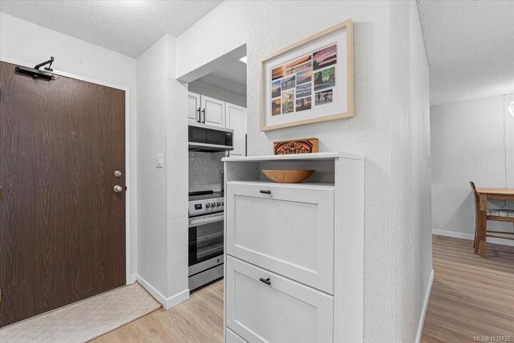 Property Photo:  1600 Dufferin Cres #104  BC V9S 5N2 