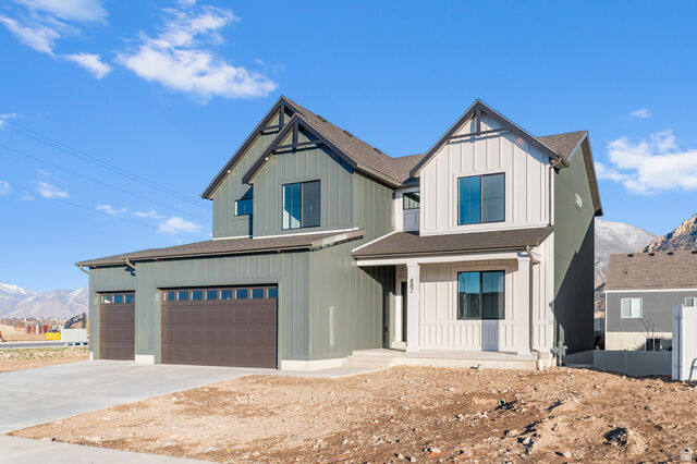 Property Photo: 1743 E 920 N 256 UT 84653