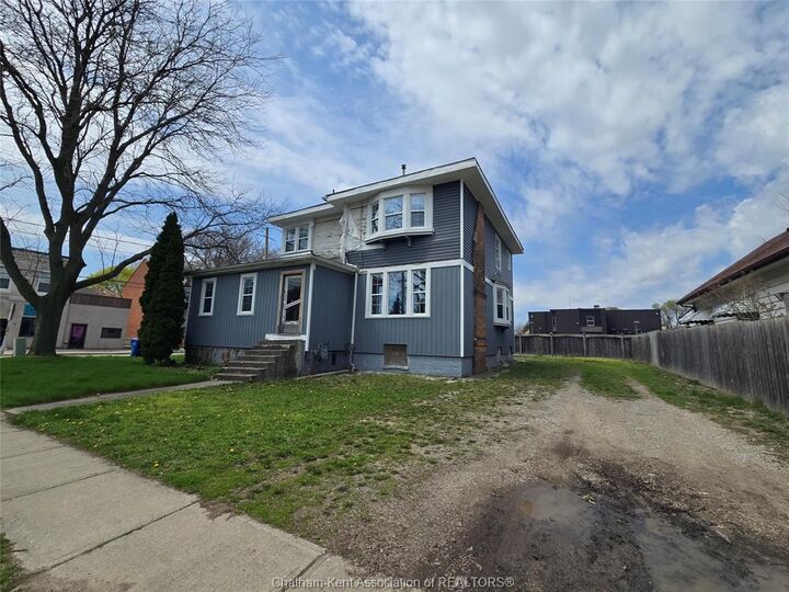 Property Photo: 55 Raleigh Street ON N7M 2M6