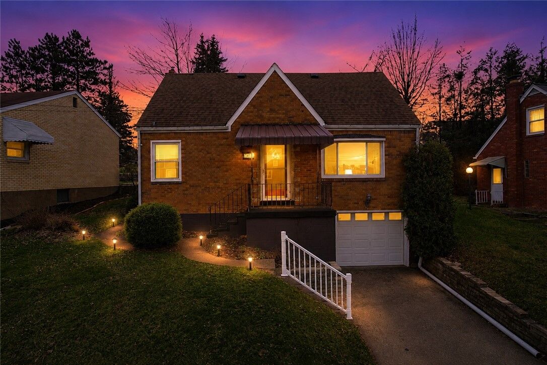 Property Photo: 169 Carmella PA 15131