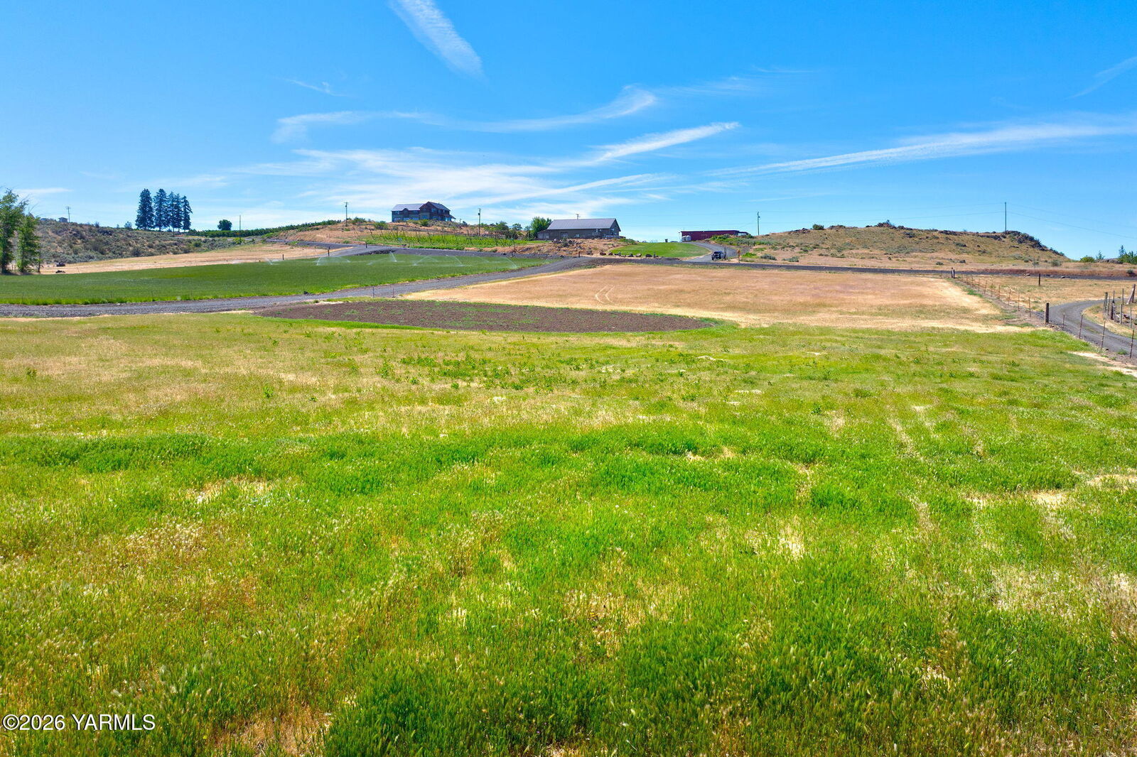 Property Photo: 601 Thompson Rd WA 98923