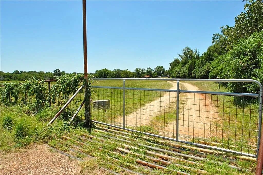 Property Photo: 21741 E Interstate 10 TX 78648
