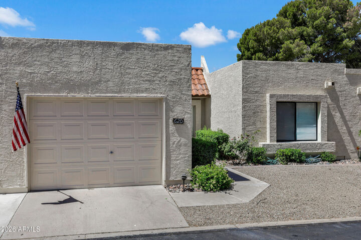 Property Photo:  620 S Privet Way  AZ 85208 