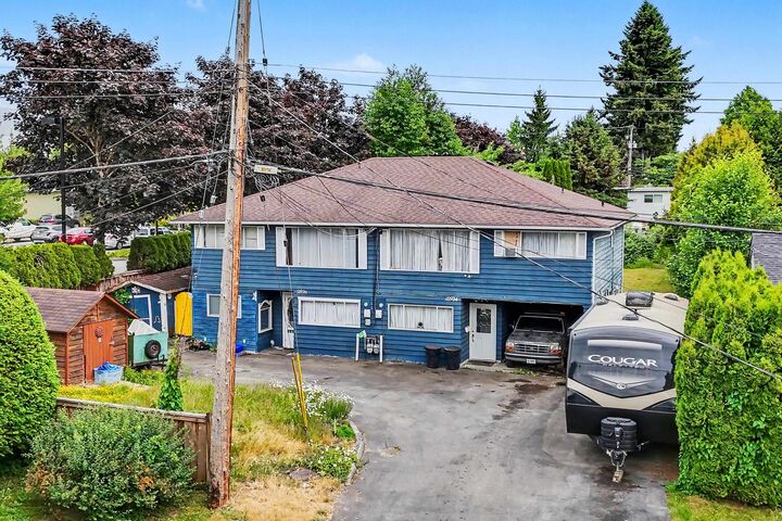 Property Photo: 11926 90A Avenue BC V4C 3J3