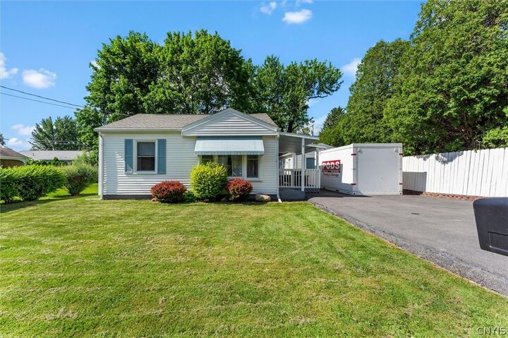 Property Photo:  37 Hazelhurst Avenue  NY 13021 